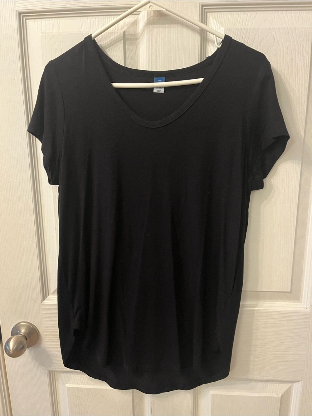 3/$20 SALE! Old Navy Luxe Classic Women’s Black V-Neck Tee, Size Small